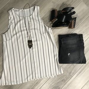 LUSH sleeveless babydoll shirt